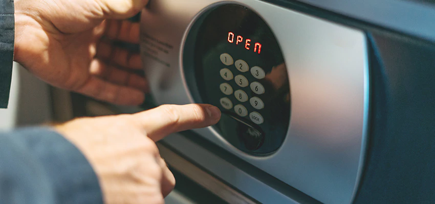 Cash Safe Openers in Aptos, California